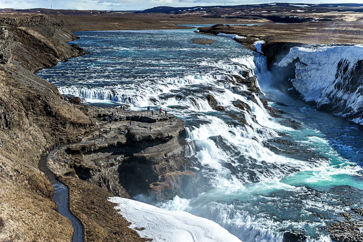 Iceland wedding photographer