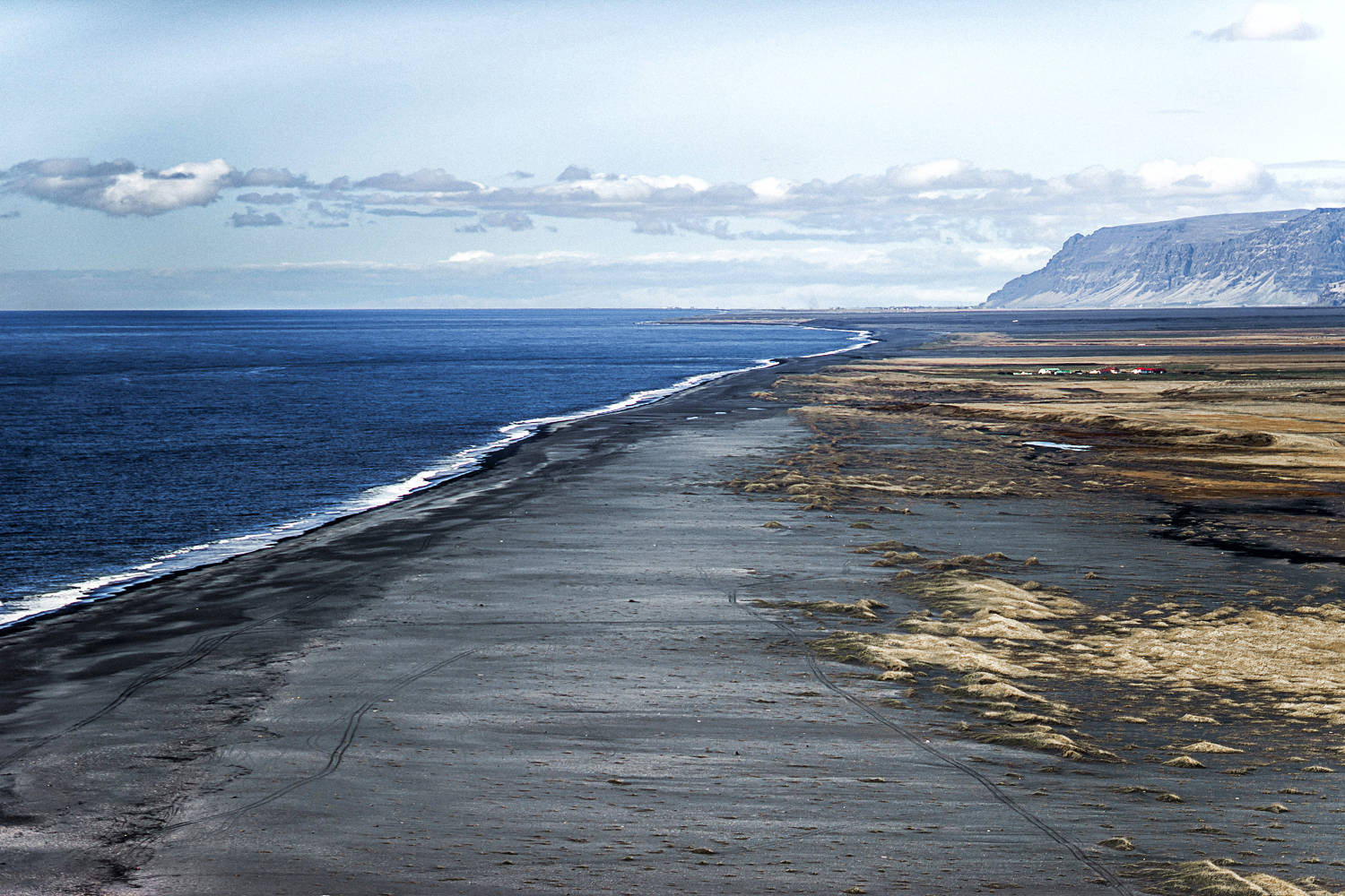 Iceland wedding photographer